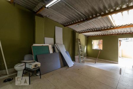 Casa à venda com 900m², 4 quartos e 1 vaga Casa à venda com 900m², 4 quartos e 1 vagaSalão