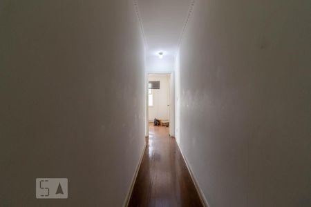 Casa à venda com 900m², 4 quartos e 1 vaga Casa à venda com 900m², 4 quartos e 1 vagaCorredor dos Quartos