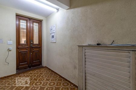 Casa à venda com 900m², 4 quartos e 1 vaga Casa à venda com 900m², 4 quartos e 1 vagaHall de Entrada