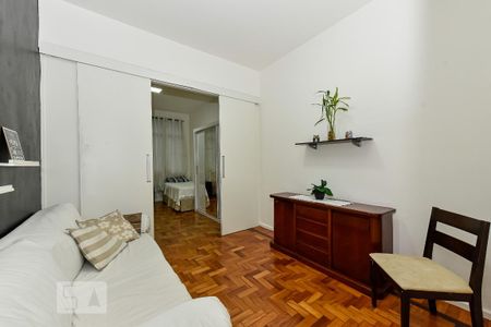 Sala 2 de apartamento para alugar com 1 quarto, 40m² em Copacabana, Rio de Janeiro
