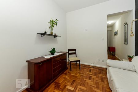 Sala 2 de apartamento para alugar com 1 quarto, 40m² em Copacabana, Rio de Janeiro