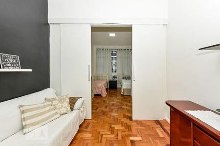 Sala 2 de apartamento para alugar com 1 quarto, 40m² em Copacabana, Rio de Janeiro
