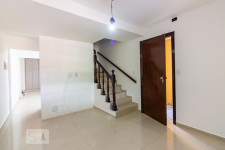 Sala de casa à venda com 2 quartos, 160m² em Cidade das Flores, Osasco