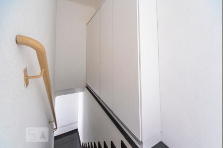Apartamento para alugar com 100m², 2 quartos e 1 vagaEscada