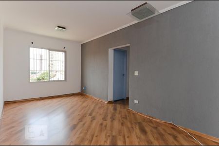 Apartamento para alugar com 74m², 2 quartos e 1 vagaSala