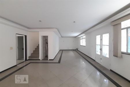 Sala de casa à venda com 4 quartos, 477m² em Cachambi, Rio de Janeiro