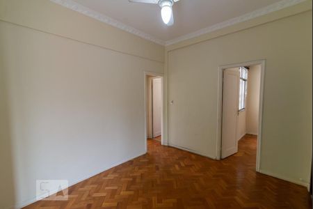 Sala de apartamento para alugar com 2 quartos, 41m² em Tijuca, Rio de Janeiro