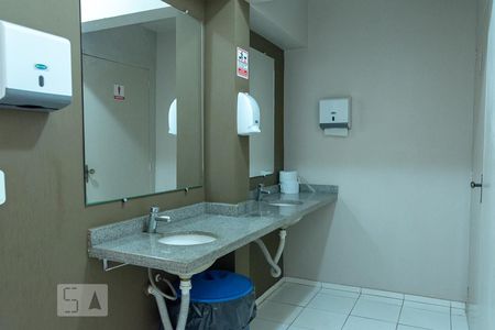 Apartamento para alugar com 60m², 2 quartos e 1 vaga Apartamento para alugar com 60m², 2 quartos e 1 vagaÁrea comum - Salão de festas