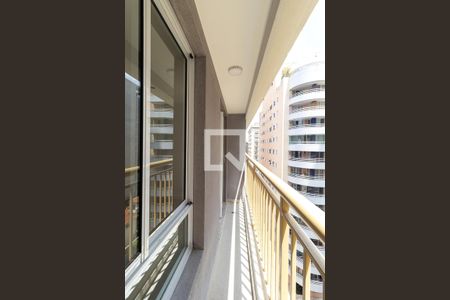 Studio à venda com 25m², 1 quarto e sem vaga Studio à venda com 25m², 1 quarto e sem vagaVaranda