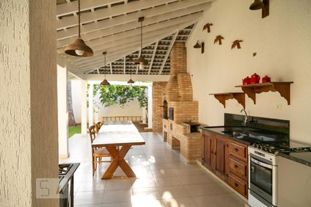 Casa à venda com 538m², 4 quartos e 9 vagasChurrasqueira