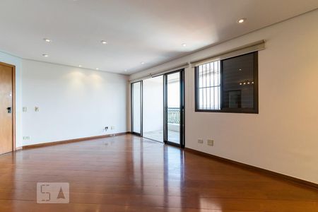 Apartamento para alugar com 140m², 3 quartos e 3 vagas Apartamento para alugar com 140m², 3 quartos e 3 vagasSala