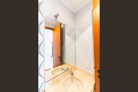 Apartamento para alugar com 140m², 3 quartos e 3 vagas Apartamento para alugar com 140m², 3 quartos e 3 vagasLavabo