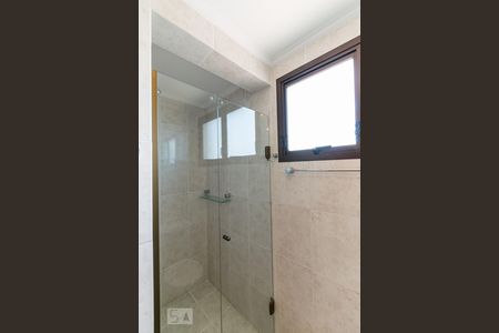 Apartamento para alugar com 140m², 3 quartos e 3 vagas Apartamento para alugar com 140m², 3 quartos e 3 vagasBanheiro da Suíte 1