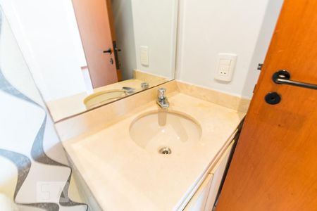 Apartamento para alugar com 140m², 3 quartos e 3 vagas Apartamento para alugar com 140m², 3 quartos e 3 vagasLavabo