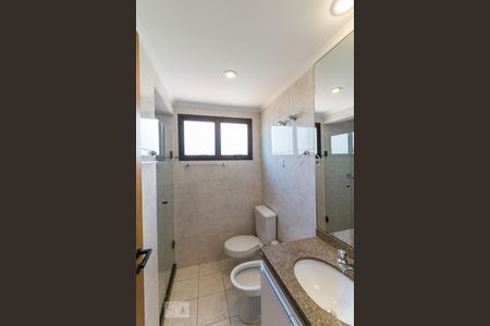 Apartamento para alugar com 140m², 3 quartos e 3 vagas Apartamento para alugar com 140m², 3 quartos e 3 vagasBanheiro da Suíte 1