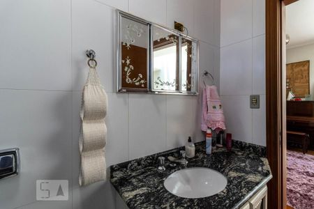 Casa à venda com 354m², 3 quartos e 6 vagas Casa à venda com 354m², 3 quartos e 6 vagasBanheiro 2