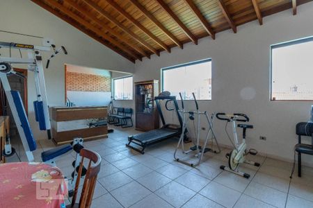 Casa à venda com 354m², 3 quartos e 6 vagas Casa à venda com 354m², 3 quartos e 6 vagasÁrea de Lazer 2 - Academia