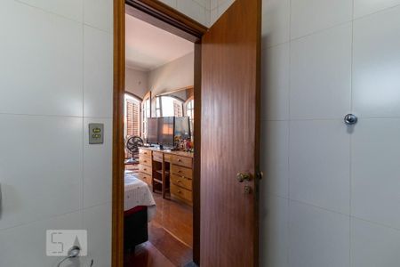 Casa à venda com 354m², 3 quartos e 6 vagas Casa à venda com 354m², 3 quartos e 6 vagasBanheiro da Suíte