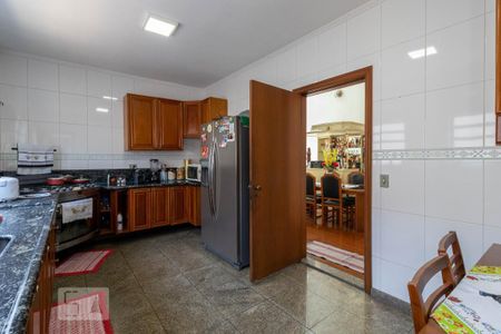 Casa à venda com 354m², 3 quartos e 6 vagas Casa à venda com 354m², 3 quartos e 6 vagasCozinha