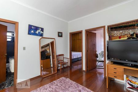 Casa à venda com 354m², 3 quartos e 6 vagas Casa à venda com 354m², 3 quartos e 6 vagasHall dos Quartos