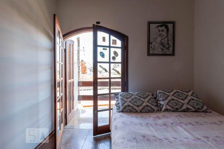 Casa à venda com 354m², 3 quartos e 6 vagas Casa à venda com 354m², 3 quartos e 6 vagasQuarto 2