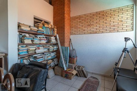 Casa à venda com 354m², 3 quartos e 6 vagas Casa à venda com 354m², 3 quartos e 6 vagasÁrea de Lazer 2