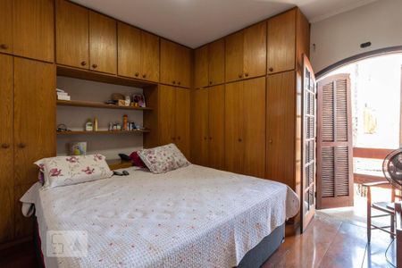 Casa à venda com 354m², 3 quartos e 6 vagas Casa à venda com 354m², 3 quartos e 6 vagasSuíte