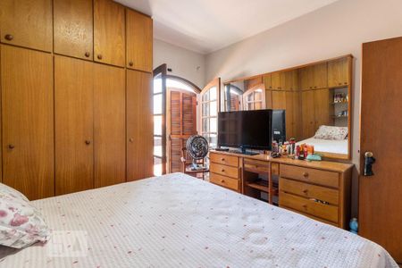 Casa à venda com 354m², 3 quartos e 6 vagas Casa à venda com 354m², 3 quartos e 6 vagasSuíte