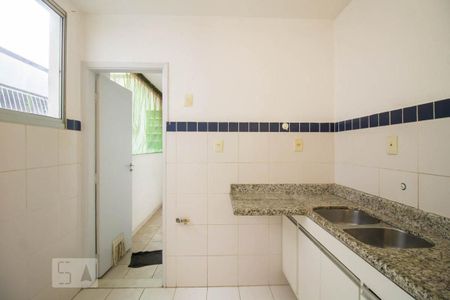 Apartamento à venda com 88m², 2 quartos e sem vagaCozinha 