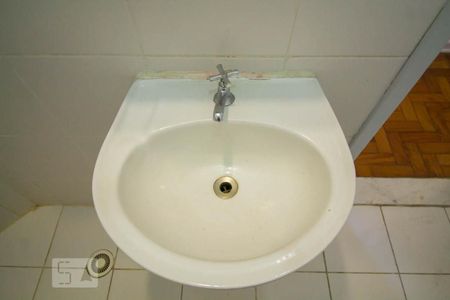 Apartamento à venda com 88m², 2 quartos e sem vagaBanheiro 