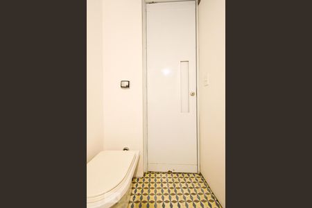 Lavabo de apartamento para alugar com 1 quarto, 85m² em Higienópolis, São Paulo
