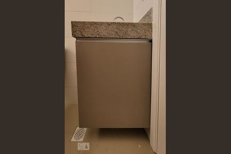 Apartamento para alugar com 67m², 2 quartos e 1 vaga Apartamento para alugar com 67m², 2 quartos e 1 vagaBanheiro Social