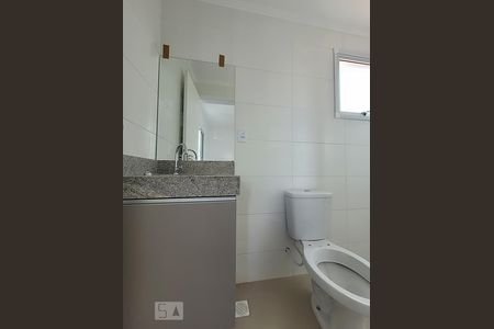 Apartamento para alugar com 67m², 2 quartos e 1 vaga Apartamento para alugar com 67m², 2 quartos e 1 vagaBanheiro da Suíte