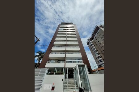 Apartamento para alugar com 67m², 2 quartos e 1 vaga Apartamento para alugar com 67m², 2 quartos e 1 vagaFachada