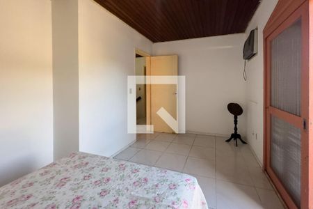 Casa à venda com 236m², 6 quartos e 4 vagas Casa à venda com 236m², 6 quartos e 4 vagasQuarto 2