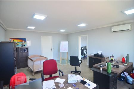 Casa à venda com 600m², 6 quartos e 10 vagasCasa 1 - Escritório 2