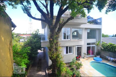 Casa à venda com 600m², 6 quartos e 10 vagasCasa 2 - Vista Quarto 1