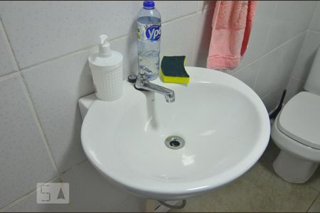 Casa à venda com 600m², 6 quartos e 10 vagasCasa 1 - Banheiro