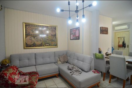 Casa à venda com 600m², 6 quartos e 10 vagasCasa 2 - Sala