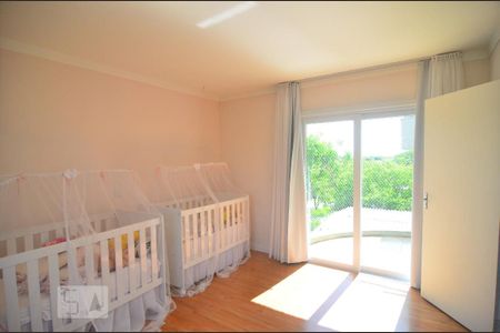 Casa à venda com 600m², 6 quartos e 10 vagasCasa 1 - Quarto 1