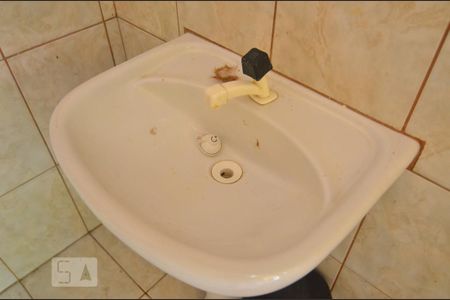 Casa à venda com 600m², 6 quartos e 10 vagasCasa 3 - Banheiro