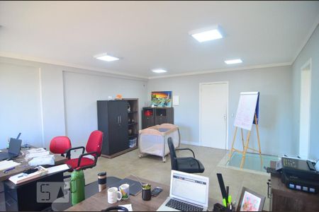 Casa à venda com 600m², 6 quartos e 10 vagasCasa 1 - Escritório 2