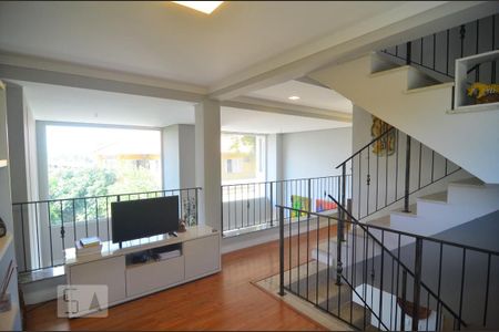 Casa à venda com 600m², 6 quartos e 10 vagasCasa 1 - Sala de leitura