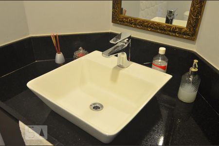 Casa à venda com 600m², 6 quartos e 10 vagasCasa 1 - Lavabo