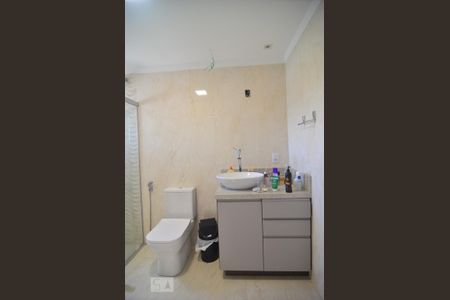 Casa à venda com 600m², 6 quartos e 10 vagasCasa 1 - Banheiro