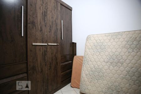 Quarto  de apartamento para alugar com 2 quartos, 67m² em Canto do Forte, Praia Grande