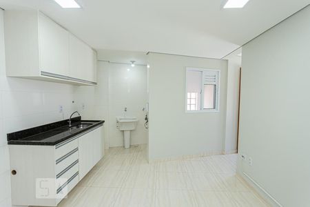 Sala e cozinha de apartamento para alugar com 1 quarto, 73m² em Jardim São Paulo, São Paulo