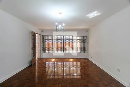 Casa à venda com 3 quartos, 160m² em Quinta da Paineira, São Paulo