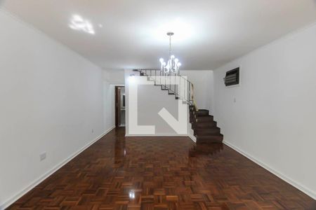 Casa à venda com 3 quartos, 160m² em Quinta da Paineira, São Paulo