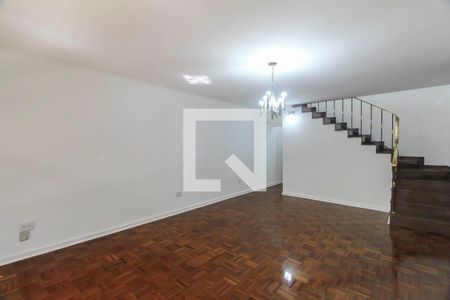 Casa à venda com 3 quartos, 160m² em Quinta da Paineira, São Paulo